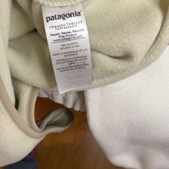 Patagonia Women's Lightweight Synchilla® Snap-T® Pullover, Cream & Tan, Size XL - Picture 5 of 5